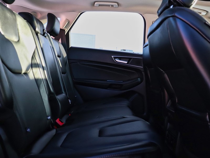 2017 Ford Edge Titanium | AWD | 3.5L | ROOF | NAV | ADPTV CRUISE