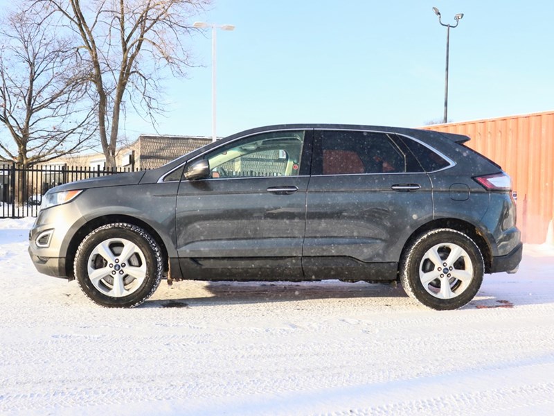 2017 Ford Edge Titanium | AWD | 3.5L | ROOF | NAV | ADPTV CRUISE