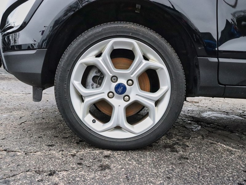 2022 Ford EcoSport SE | 4WD | 2.0L | NAV | REAR CAM | HTD SEATS | 17s