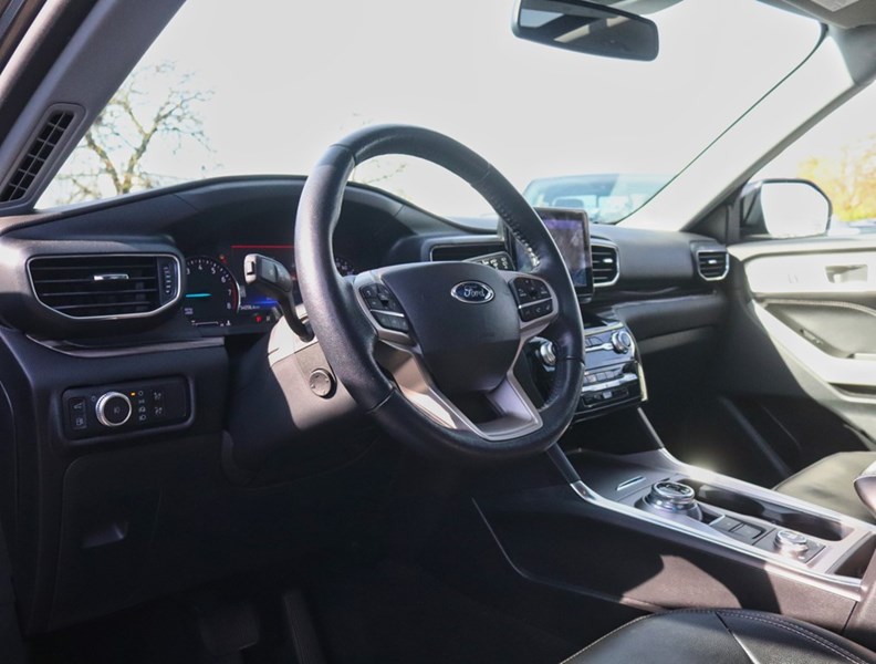 2022 Ford Explorer Limited | 4WD | HYBRID | NAV | ROOF | TOW | 360