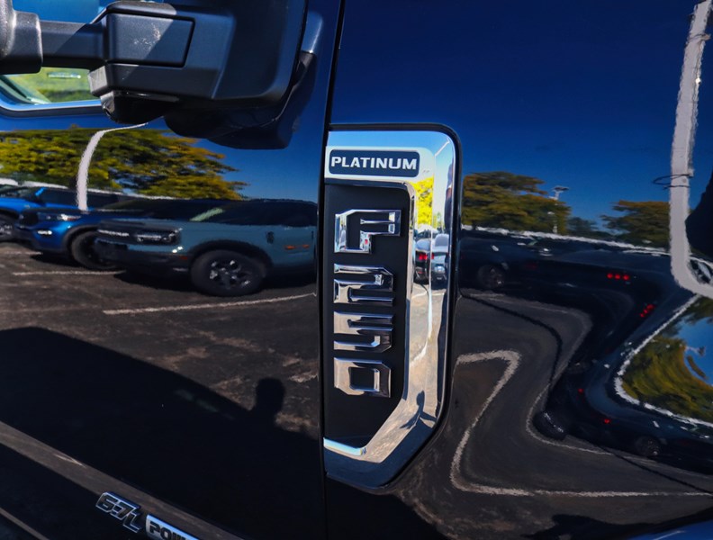2022 Ford F-250 Platinum | 4X4 | 6.7L | TREMOR | ROOF | ADPT STEER