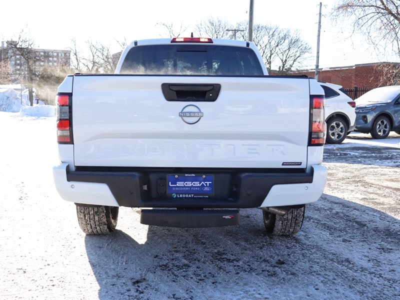 2023 Nissan Frontier SV | 4x4 | 3.8L | Crew Cab | MIDNIGHT EDITION