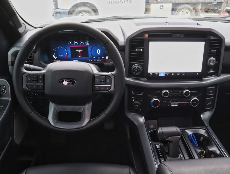 2025 Ford F-150 XLT | 4X4 | 2.7L | 303A |BLK PK PLS |ROOF | BD UTL
