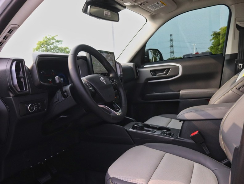 2026 Ford Bronco Sport Badlands | 4X4 | 2.0L | ROOF | TECH | CRGO MGMNT
