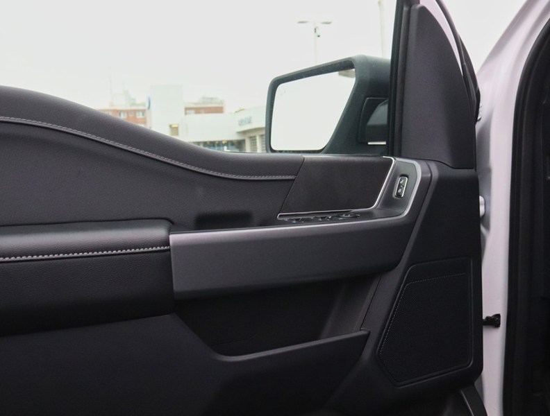 2026 Ford F-150 XLT | 4X4 | 2.7L | 302A | BLK PKG