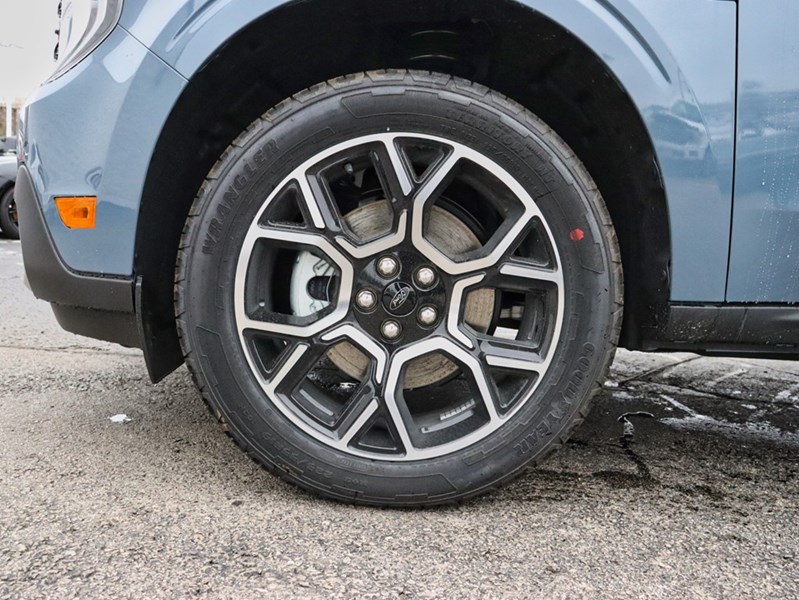 2026 Ford Maverick LARIAT | AWD | 2.0L | ROOF | 4K TOW | PWR SL R WND