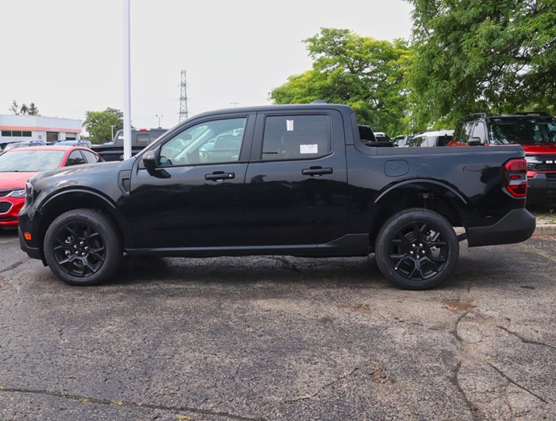 2026 Ford Maverick XLT | AWD | HYBRID | BLK PKG | ROOF