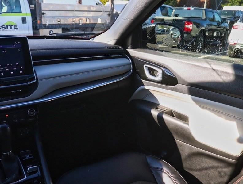 2023 Jeep Compass Limited | 4x4 | 2.0L | ROOF | PREM SOUND | HTD STR