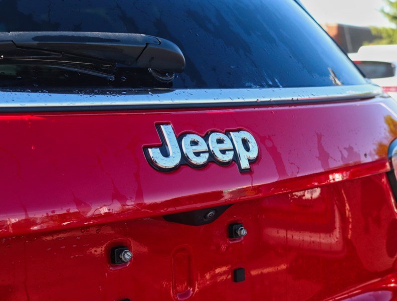 2023 Jeep Compass Limited | 4x4 | 2.0L | ROOF | PREM SOUND | HTD STR