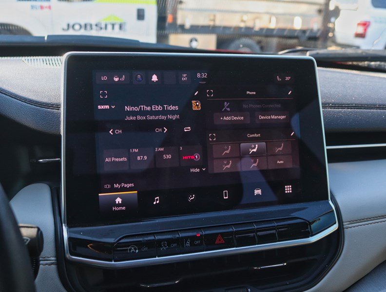 2023 Jeep Compass Limited | 4x4 | 2.0L | ROOF | PREM SOUND | HTD STR