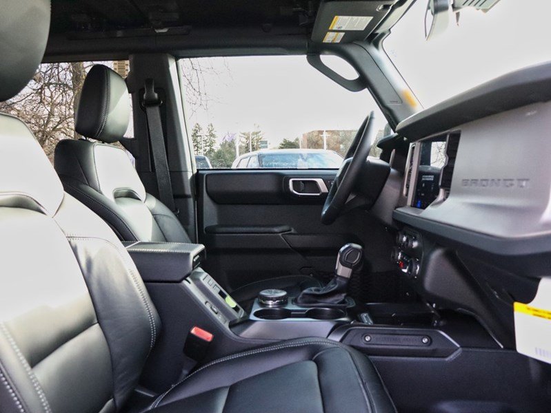 2026 Ford Bronco Outer Banks | 4X4 |2.7L | 314A |HARD TOP | BLK PK