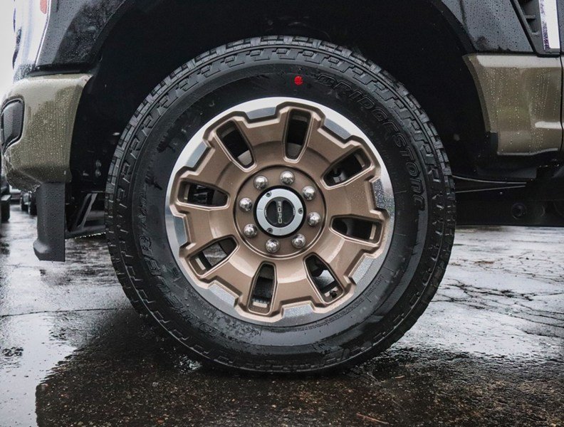 2026 Ford F-250 King Ranch | 4X4 | 6.7L | ROOF | FX4 | MAX RECLINE