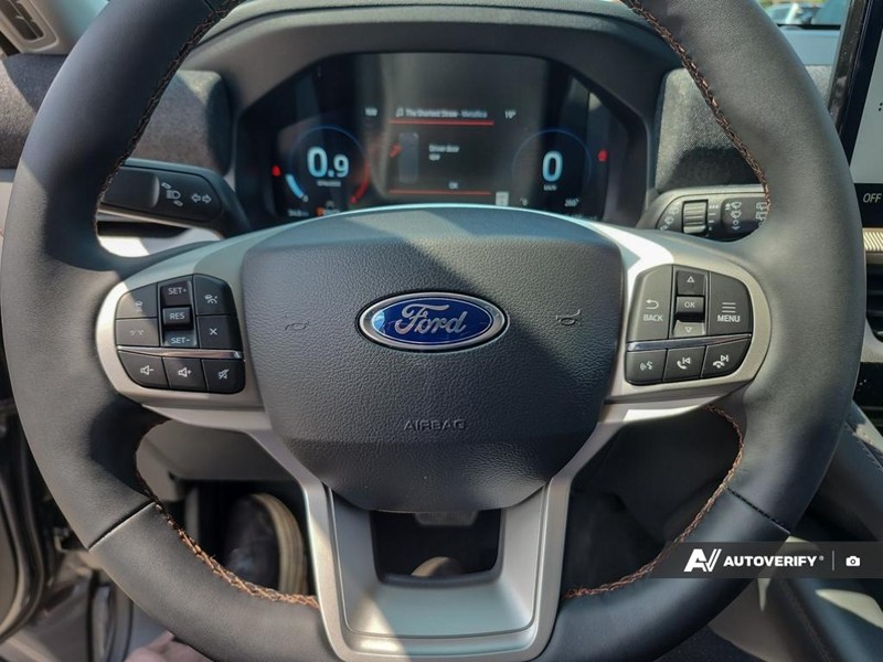 2026 Ford Explorer Active w/200A Pkg 4WD