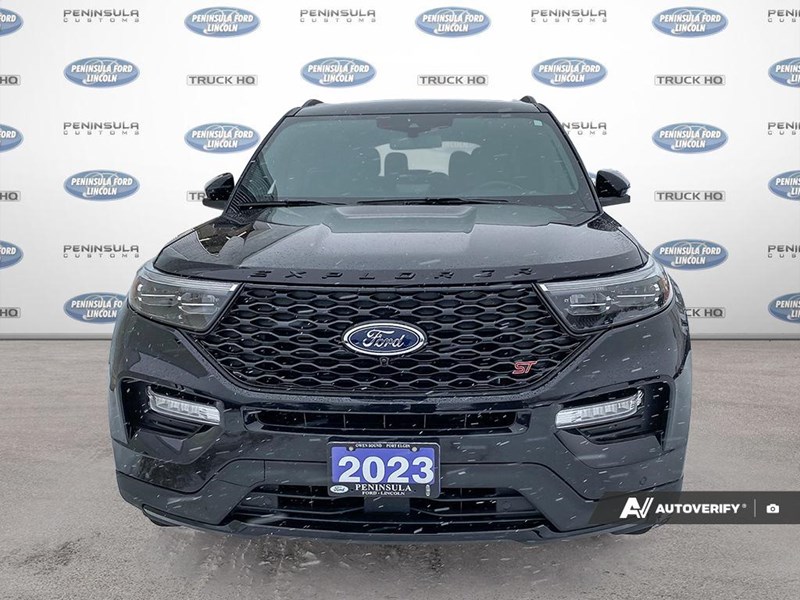 2023 Ford Explorer ST 4WD