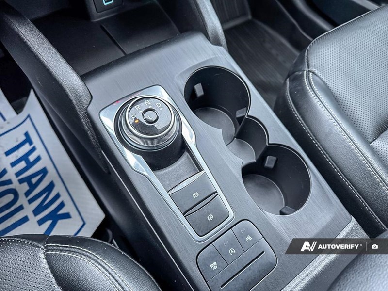 2022 Ford Escape Titanium AWD