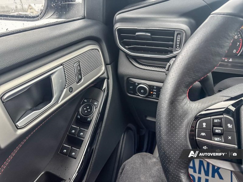 2024 Ford Explorer ST-Line 4WD