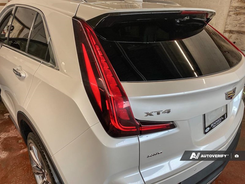 2020 Cadillac XT4 AWD 4dr Premium Luxury