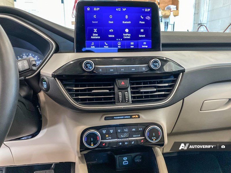 2022 Ford Escape SEL AWD