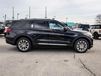 2026 Ford Explorer Platinum 4WD