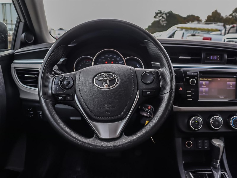 2016 Toyota Corolla 4dr Sdn CVT LE