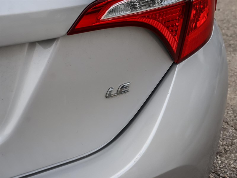 2016 Toyota Corolla 4dr Sdn CVT LE