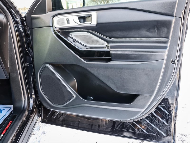 2022 Ford Explorer ST 4WD/ PRM,TECH PCKG