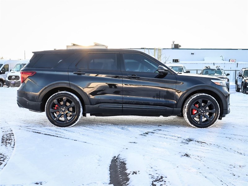 2022 Ford Explorer ST 4WD/ PRM,TECH PCKG