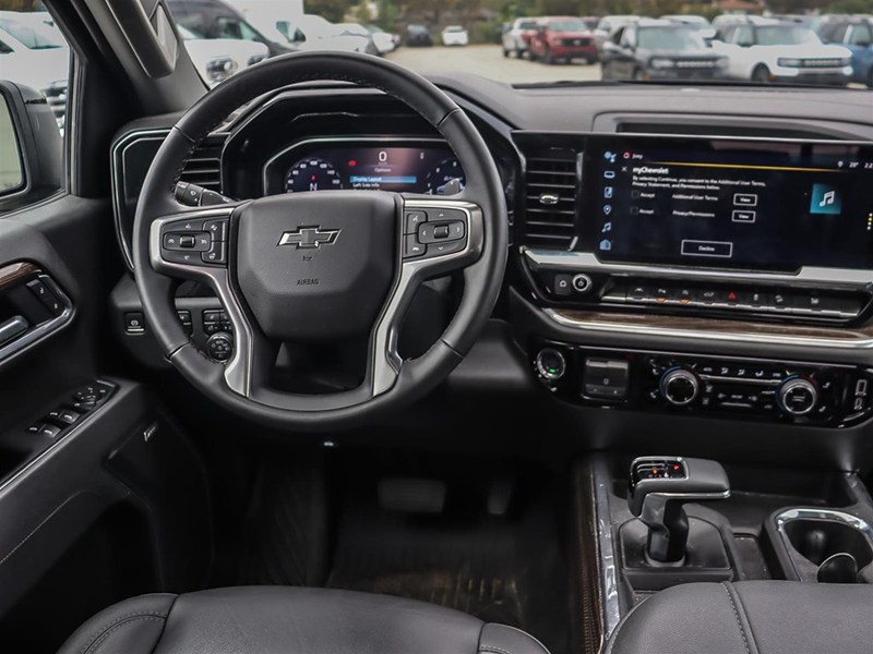 2025 Chevrolet Silverado 1500 4WD Crew Cab 147