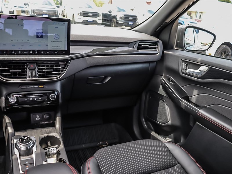 2025 Ford Escape ST-Line AWD HEV