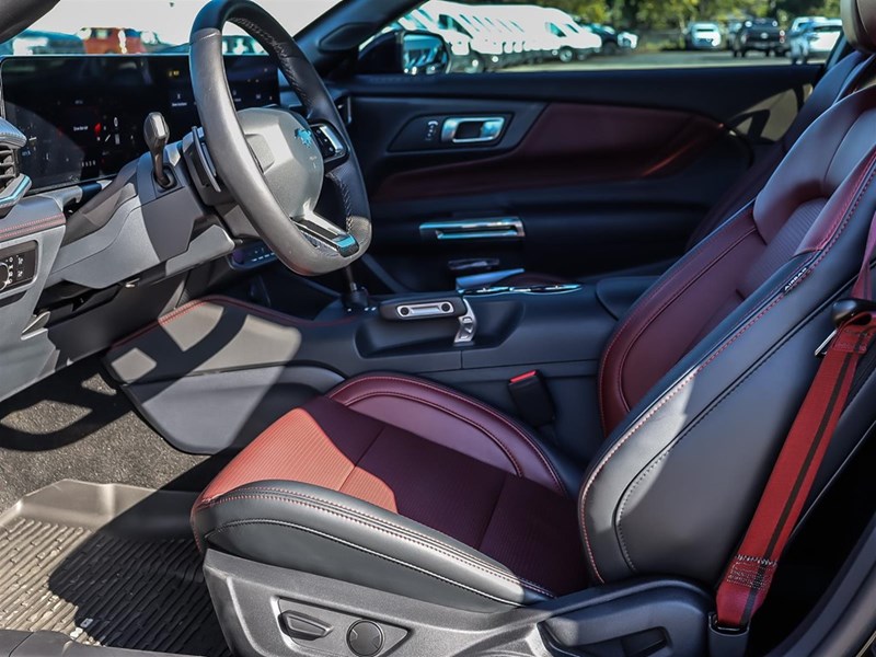 2025 Ford Mustang GT Premium Fastback