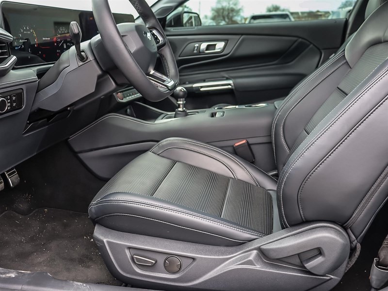 2025 Ford Mustang GT Premium Fastback