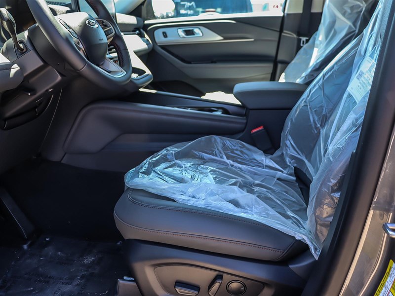 2026 Ford Explorer Active w/200A Pkg 4WD