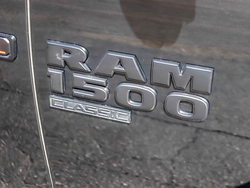 2019 RAM 1500 Classic SLT 4x4 Crew Cab 5'7