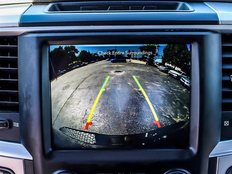 2019 RAM 1500 Classic SLT 4x4 Crew Cab 5'7