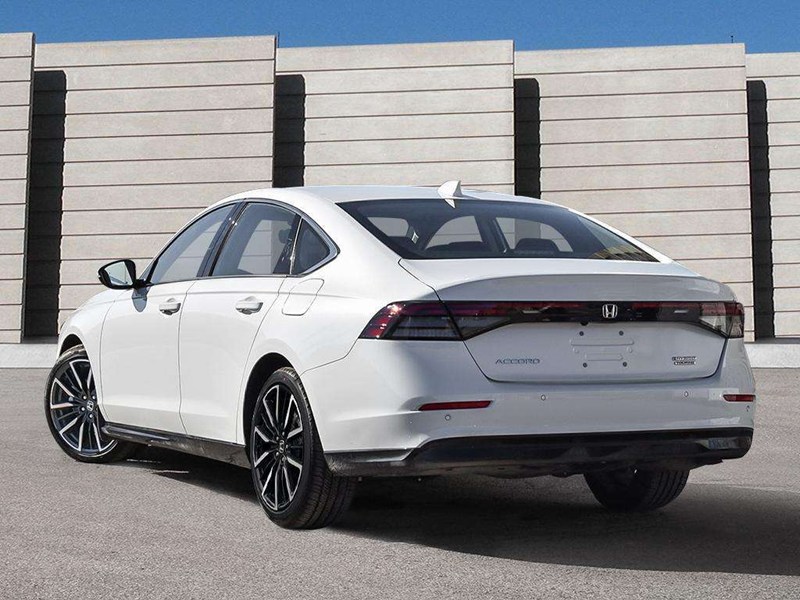 2026 Honda Accord Hybrid Touring eCVT