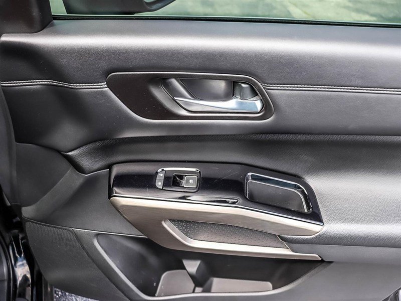 2022 Nissan Pathfinder Platinum 4WD