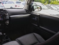 2017 Toyota 4Runner Toyota 4Runner TRD Off-Road PREM| 25 SERV @ TOYOTA