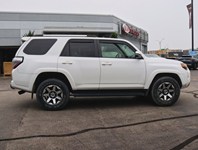 2017 Toyota 4Runner Toyota 4Runner TRD Off-Road PREM| 25 SERV @ TOYOTA