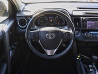 2018 Toyota RAV4 FWD XLE/ SUPER LOW KM/BLIND SPOT