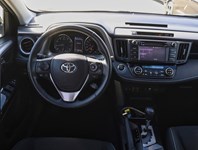 2018 Toyota RAV4 FWD XLE/ SUPER LOW KM/BLIND SPOT