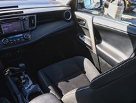 2018 Toyota RAV4 FWD XLE/ SUPER LOW KM/BLIND SPOT