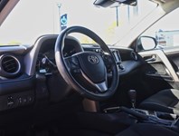 2018 Toyota RAV4 FWD XLE/ SUPER LOW KM/BLIND SPOT
