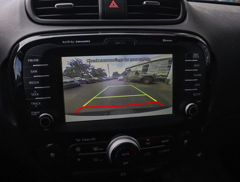 2015 Kia Soul SX LUCURY/NAVI/PANO/TONS OF SERVICE