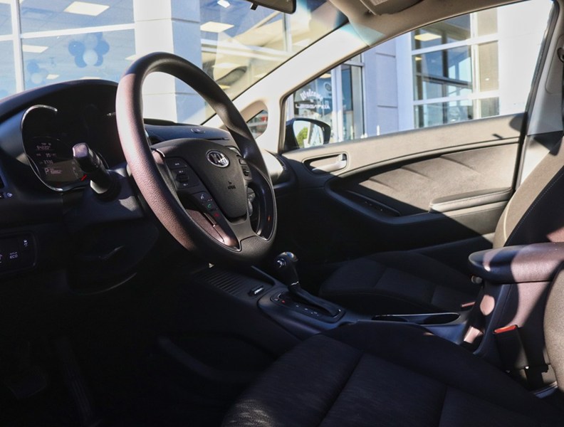 2016 Kia Forte LX+/SAFETIED/FINANCE