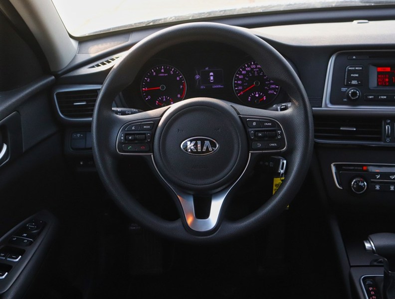 2016 Kia Optima 4dr Sdn LX