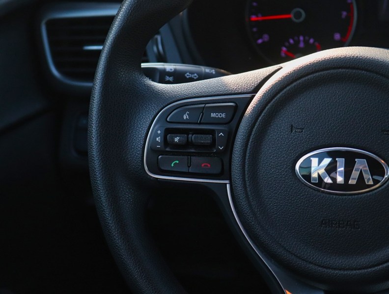 2016 Kia Optima 4dr Sdn LX