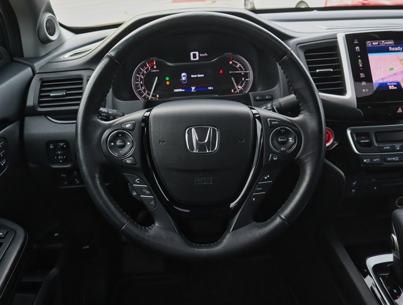 2017 Honda Ridgeline TOURING/LEER CAP/NO ACCIDENTS/NEW BRAKES