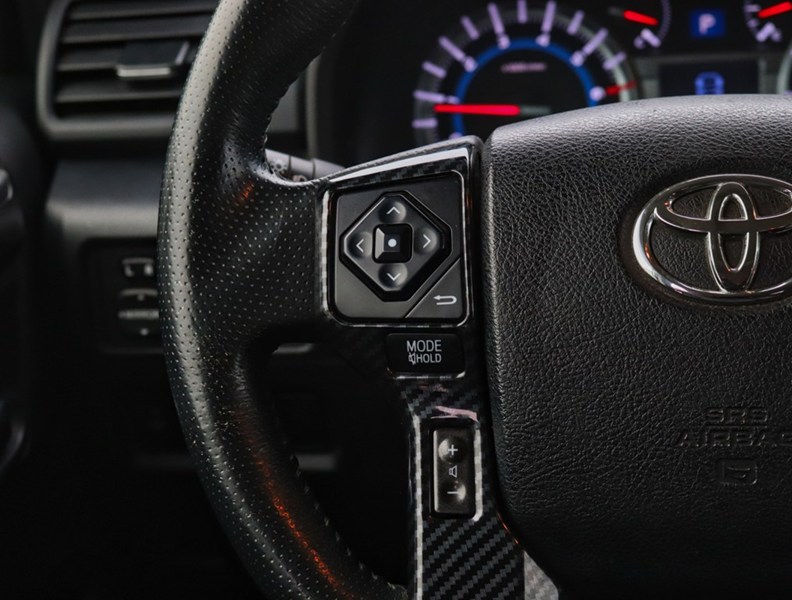 2017 Toyota 4Runner Toyota 4Runner TRD Off-Road PREM| 25 SERV @ TOYOTA