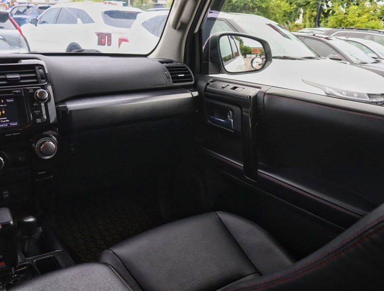 2017 Toyota 4Runner Toyota 4Runner TRD Off-Road PREM| 25 SERV @ TOYOTA