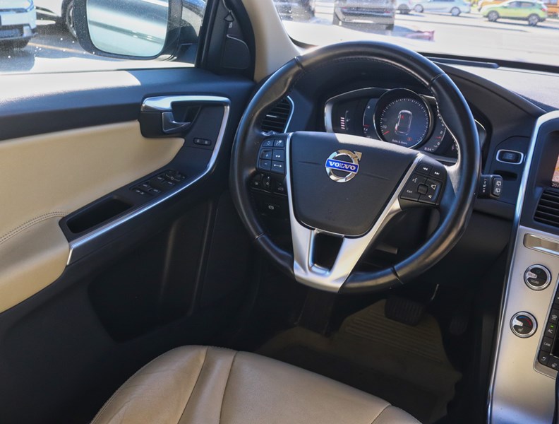 2017 Volvo XC60 AWD 5dr T5 Special Edition Premier